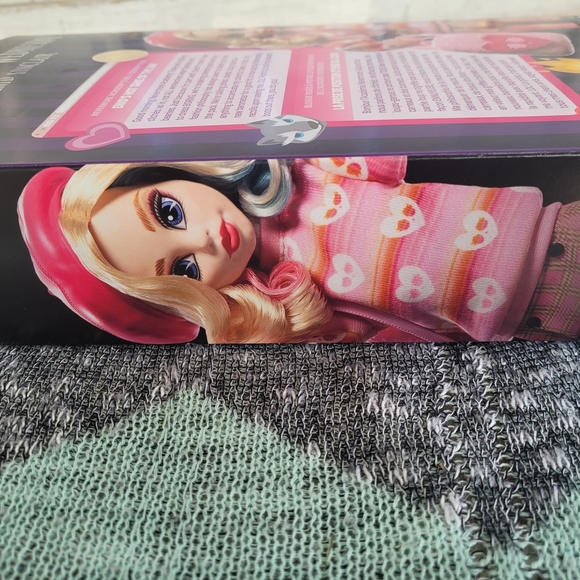 Monster High Enid Sinclair Wednesday Collectors Doll Mattel Limited Edition - Picture 9 of 11